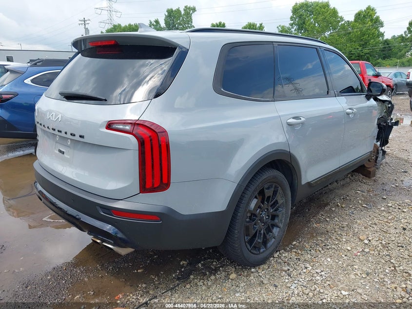 2022 Kia Telluride VIN 5XYP5DHC6NG281888 IAAI salvage auction — RIGHT SIDE, Salvage (Ohio), sold $7,900 on 2026-07-23 (photo 4)