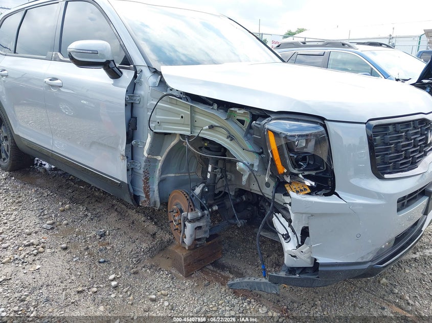 2022 Kia Telluride VIN 5XYP5DHC6NG281888 IAAI salvage auction — RIGHT SIDE, Salvage (Ohio), sold $7,900 on 2026-07-23 (photo 6)