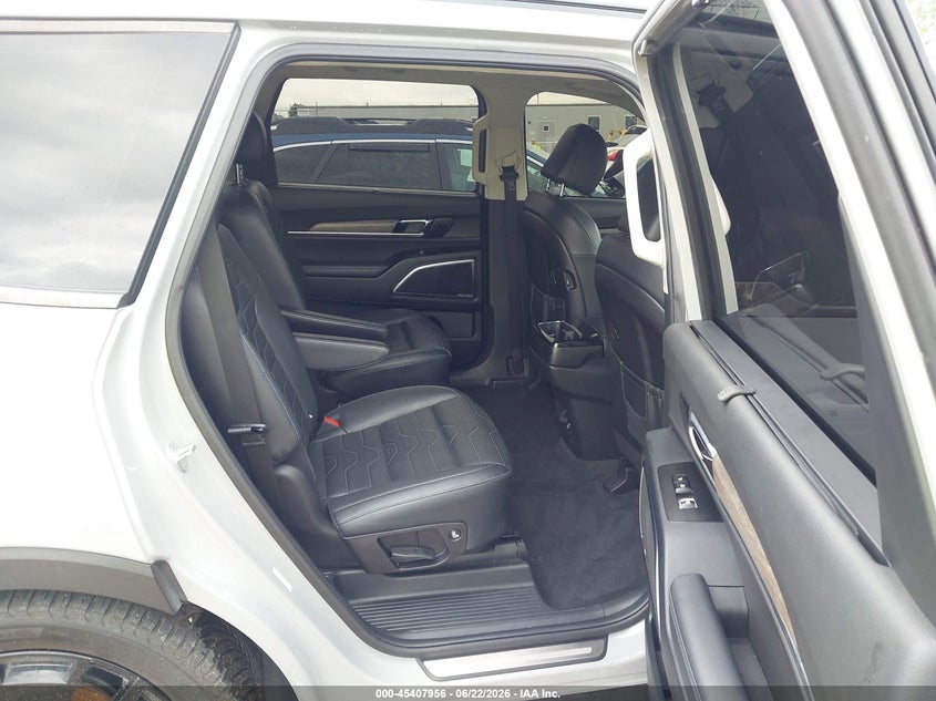 2022 Kia Telluride VIN 5XYP5DHC6NG281888 IAAI salvage auction — RIGHT SIDE, Salvage (Ohio), sold $7,900 on 2026-07-23 (photo 8)