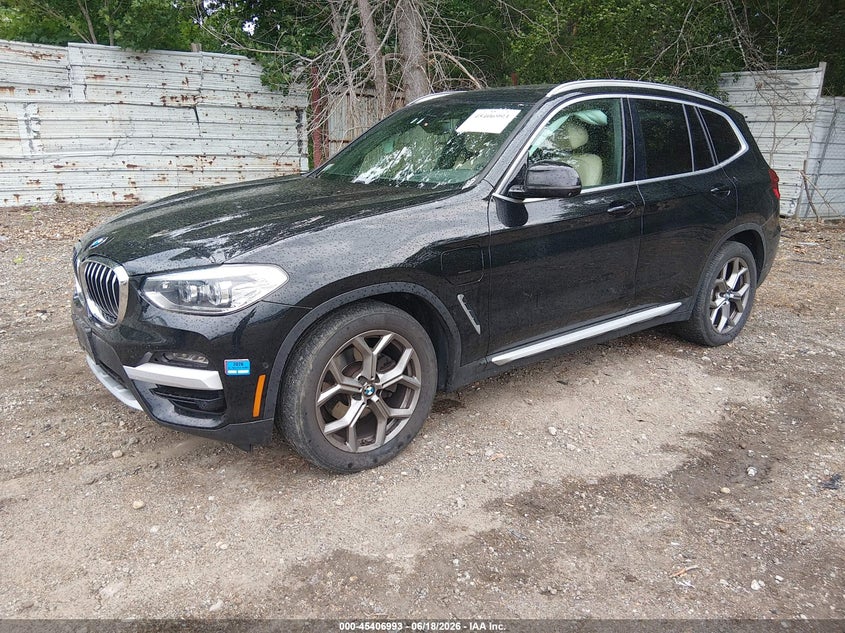 2021 BMW X3 VIN 5UXTS1C02M9F21538 IAAI salvage auction — RIGHT SIDE, Salvage Title, sold $13,000 on 2026-07-29 (photo 2)