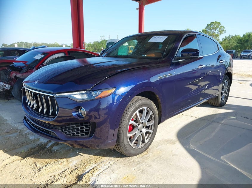 2019 Maserati Levante VIN ZN661XUA2KX324126 IAAI salvage auction — SIDE, Salvage Title, sold $9,700 on 2026-08-08 (photo 2)