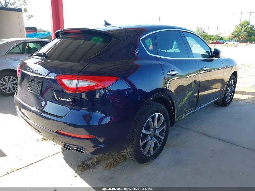 2019 Maserati Levante VIN ZN661XUA2KX324126 IAAI salvage auction — SIDE, Salvage Title, sold $9,700 on 2026-08-08 (photo 4)