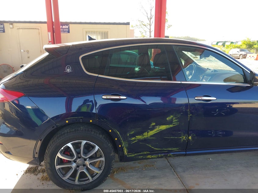 2019 Maserati Levante VIN ZN661XUA2KX324126 IAAI salvage auction — SIDE, Salvage Title, sold $9,700 on 2026-08-08 (photo 6)