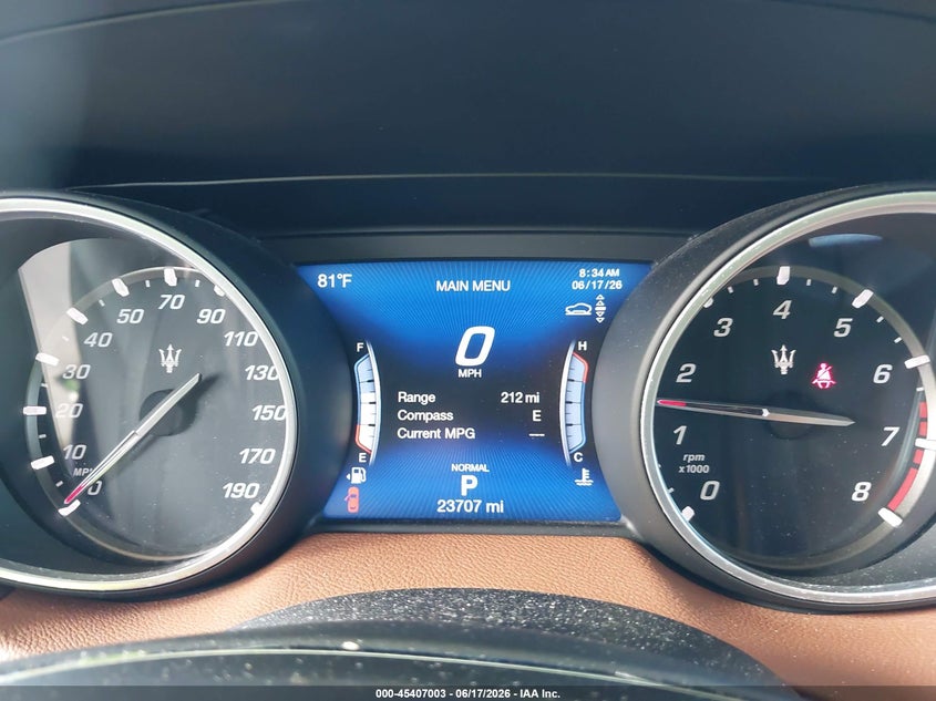 2019 Maserati Levante VIN ZN661XUA2KX324126 IAAI salvage auction — SIDE, Salvage Title, sold $9,700 on 2026-08-08 (photo 7)
