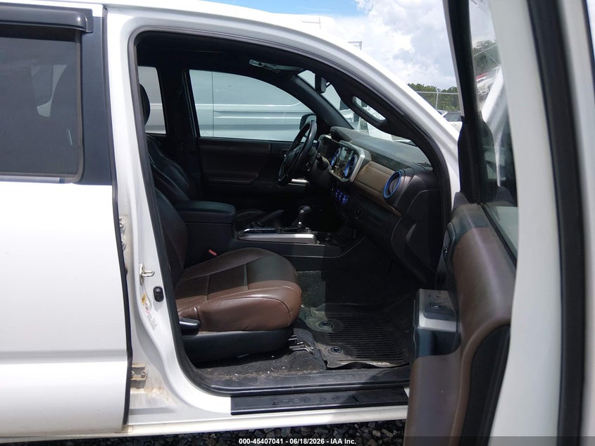 2017 Toyota Tacoma VIN 5TFEZ5CN9HX022159 IAAI salvage auction — REAR END, Salvage (Idaho), sold $10,000 on 2026-07-17 (photo 5)