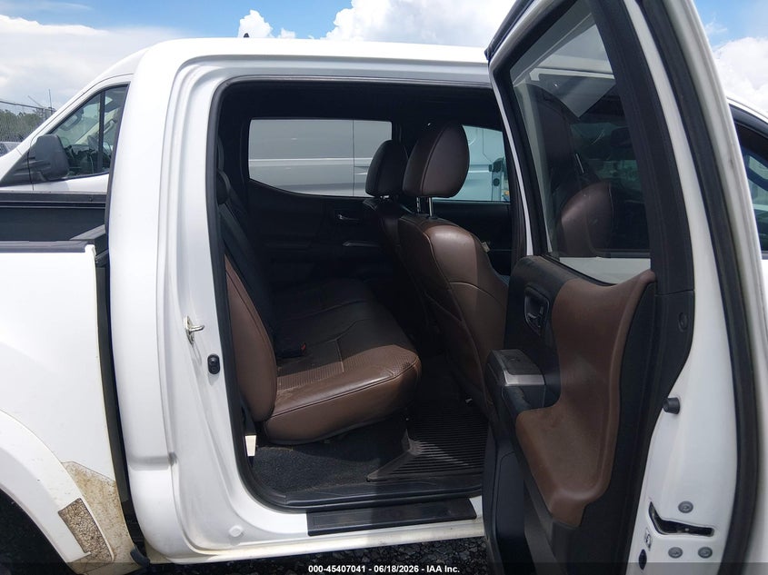 2017 Toyota Tacoma VIN 5TFEZ5CN9HX022159 IAAI salvage auction — REAR END, Salvage (Idaho), sold $10,000 on 2026-07-17 (photo 8)