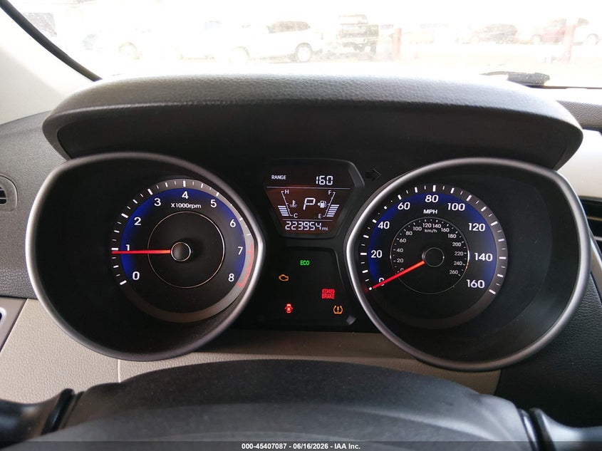 2016 Hyundai Elantra VIN KMHDH4AE7GU557580 IAAI salvage auction — SIDE, Salvage Title, sold $1,450 on 2026-07-11 (photo 7)