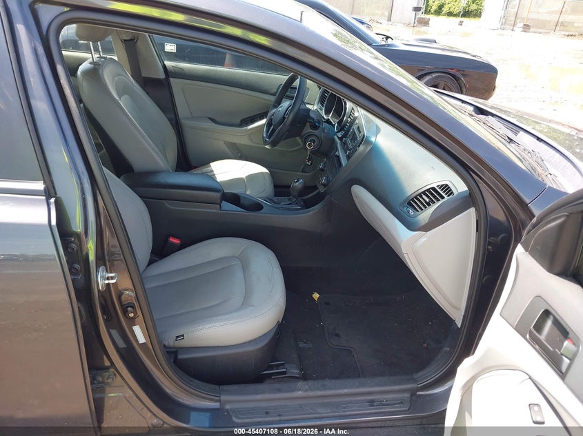 2011 Kia Optima VIN KNAGM4A75B5119588 IAAI salvage auction — THEFT, Salvage (Ohio), sold $250 on 2026-07-23 (photo 5)