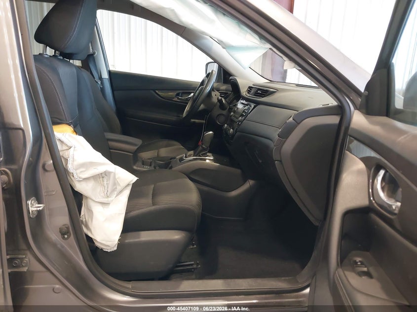 2017 Nissan Rogue VIN KNMAT2MV1HP583730 IAAI salvage auction — RIGHT SIDE, Salvage (Utah), sold $525 on 2026-07-29 (photo 5)