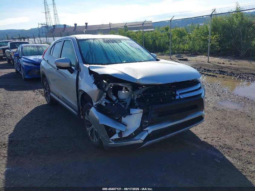 2018 Mitsubishi Eclipse cross VIN JA4AT5AA5JZ040971 IAAI salvage auction — RIGHT FRONT, Salvage Title, sold $2,350 on 2026-07-19 (photo 1)