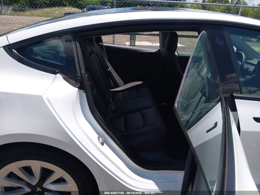 2022 Tesla Model 3 VIN 5YJ3E1EB3NF209529 IAAI salvage auction — LEFT SIDE, Salvage Title, sold $9,650 on 2026-07-29 (photo 8)