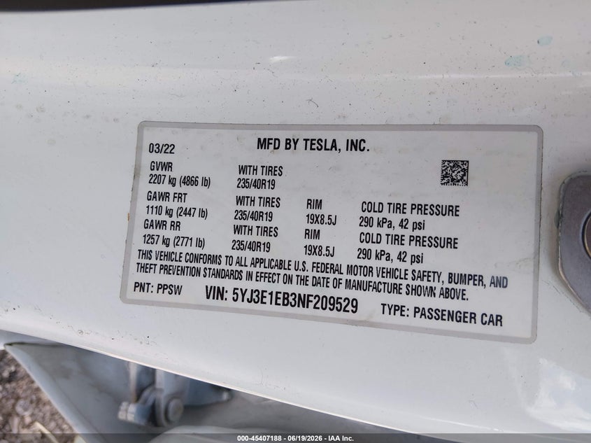 2022 Tesla Model 3 VIN 5YJ3E1EB3NF209529 IAAI salvage auction — LEFT SIDE, Salvage Title, sold $9,650 on 2026-07-29 (photo 9)