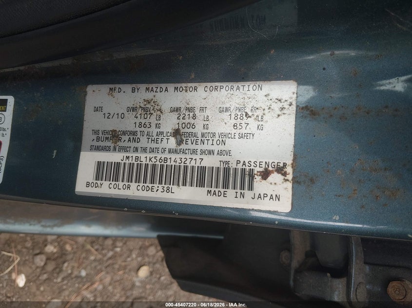 2011 Mazda 3 VIN JM1BL1K56B1432717 IAAI salvage auction — FRONT & REAR, Clear (Virginia), sold $25 on 2026-07-28 (photo 9)