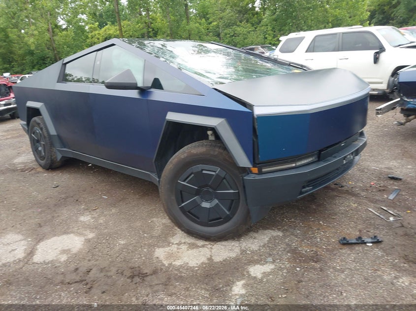 2024 Tesla Cybertruck VIN 7G2CEHED4RA028644 — IAAI salvage auction photo