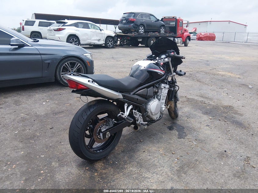 2008 Suzuki Gsx650 f VIN JS1GP74A482101252 IAAI salvage auction — RIGHT SIDE, Salvage (Mississippi), sold $100 on 2026-07-15 (photo 4)