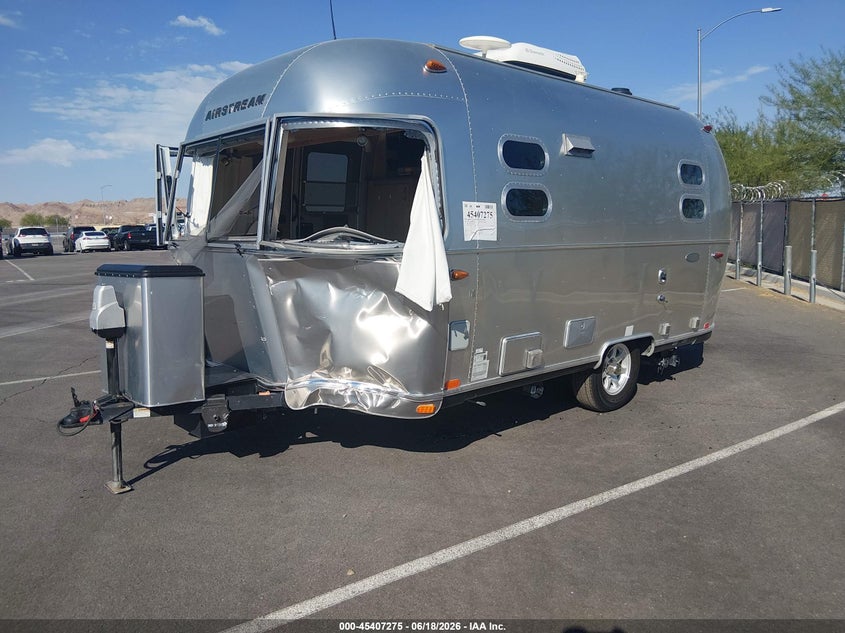 2017 Airstream Flying cloud VIN 1STC9AA10HJ538771 IAAI salvage auction — FRONT END, Salvage (Nevada), sold $3,150 on 2026-09-15 (photo 2)