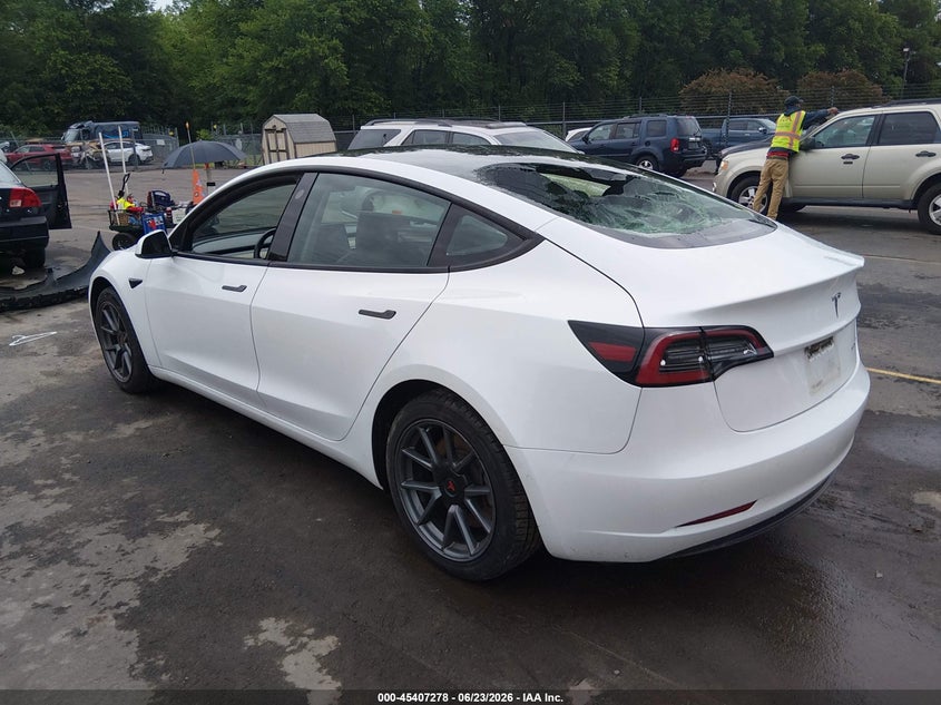 2022 Tesla Model 3 VIN 5YJ3E1EBXNF121948 IAAI salvage auction — ROOF, Salvage Title, sold $5,950 on 2026-07-24 (photo 3)