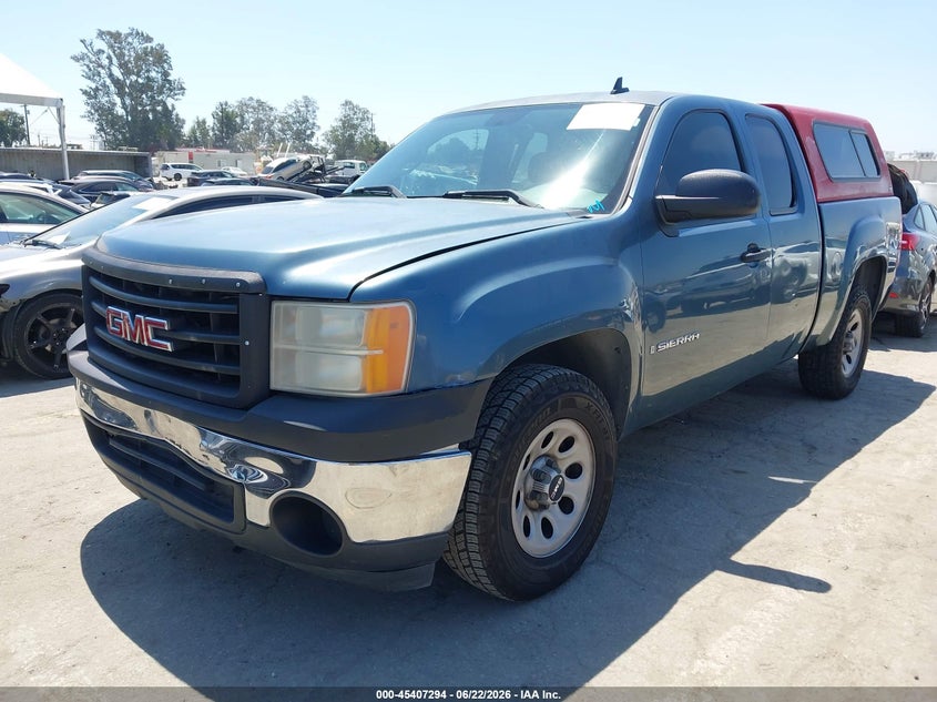 2007 Gmc Sierra 1500 VIN 1GTEC19C07Z581635 IAAI salvage auction — FRONT END, Salvage (California), sold $1,950 on 2026-07-23 (photo 2)