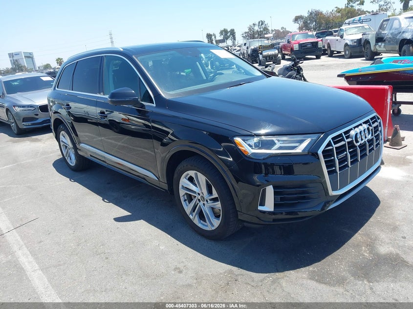 2021 Audi Q7 VIN WA1LXAF72MD020715 — IAAI salvage auction photo