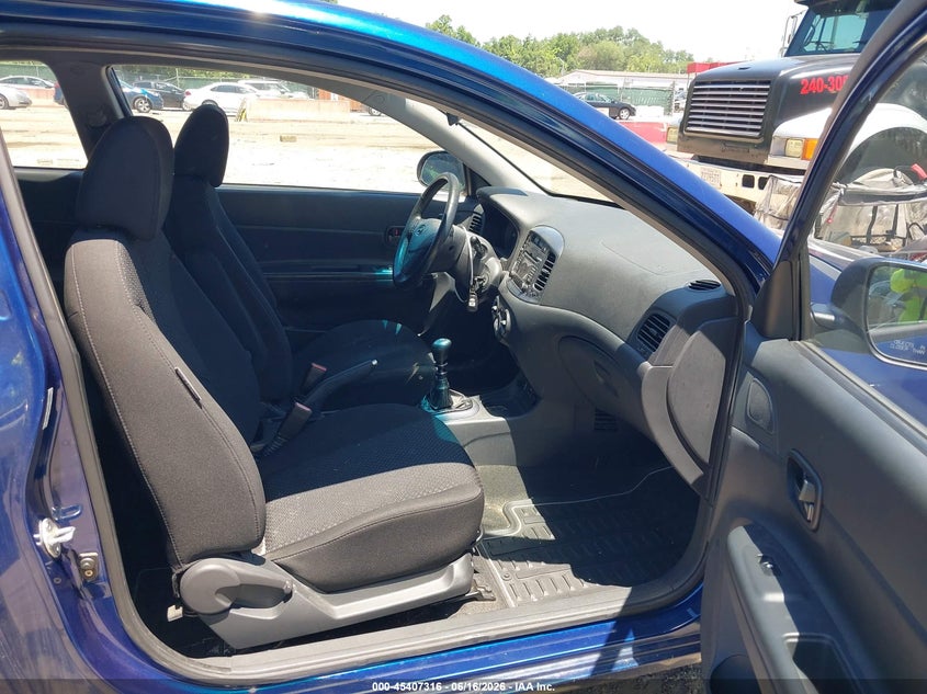 2011 Hyundai Accent VIN KMHCN3AC2BU200314 IAAI salvage auction — NORMAL WEAR, Clear (Maryland), sold $375 on 2026-07-23 (photo 5)