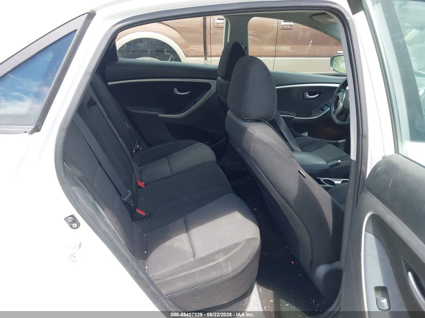 2013 Hyundai Elantra VIN KMHD35LE8DU082129 IAAI salvage auction — RIGHT FRONT, Salvage Title, sold $475 on 2026-07-16 (photo 8)