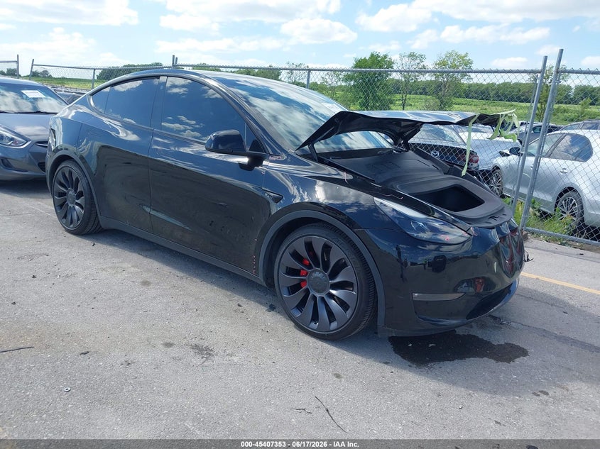2021 Tesla Model y VIN 5YJYGDEF9MF157682 IAAI salvage auction — FRONT END, Salvage Title, sold $4,050 on 2026-07-30 (photo 1)