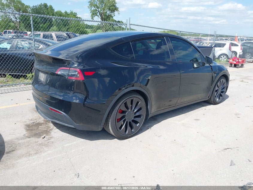 2021 Tesla Model y VIN 5YJYGDEF9MF157682 IAAI salvage auction — FRONT END, Salvage Title, sold $4,050 on 2026-07-30 (photo 4)