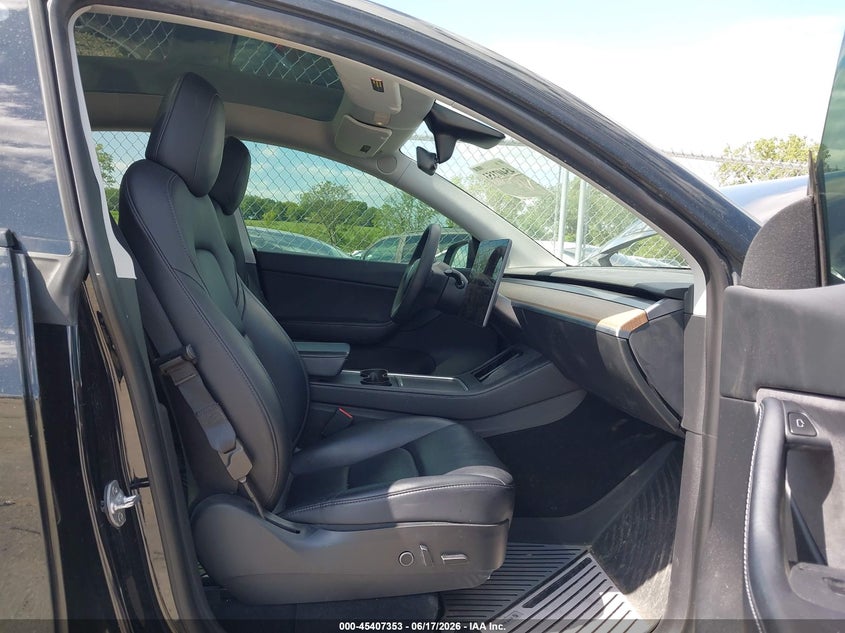 2021 Tesla Model y VIN 5YJYGDEF9MF157682 IAAI salvage auction — FRONT END, Salvage Title, sold $4,050 on 2026-07-30 (photo 5)