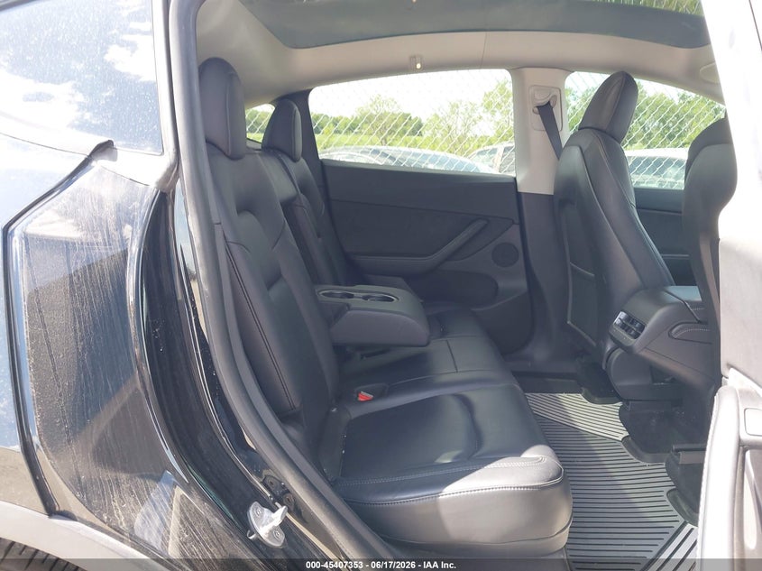 2021 Tesla Model y VIN 5YJYGDEF9MF157682 IAAI salvage auction — FRONT END, Salvage Title, sold $4,050 on 2026-07-30 (photo 8)