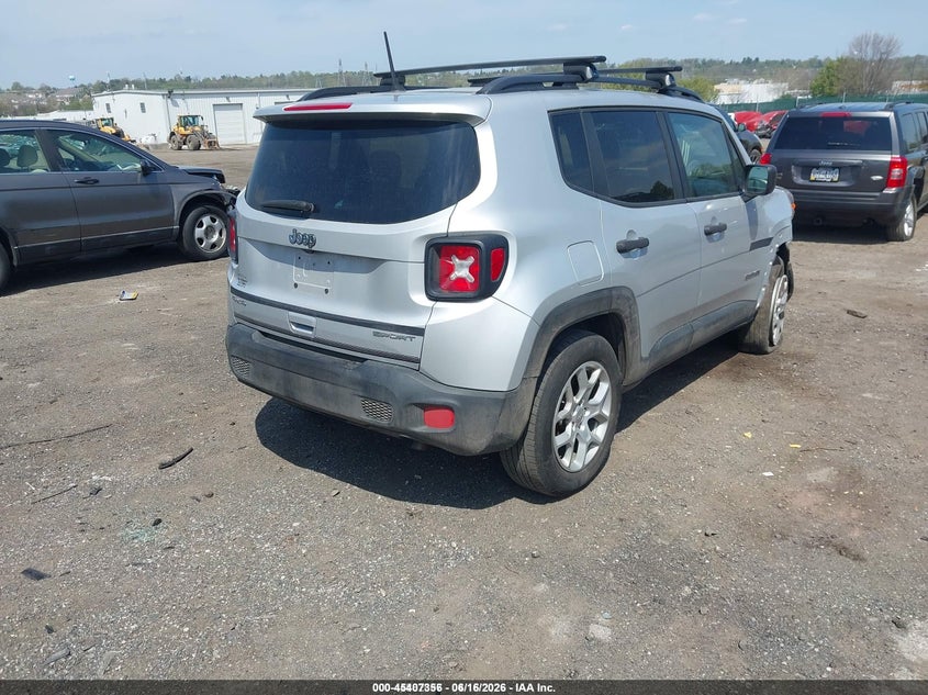 2018 Jeep Renegade VIN ZACCJBAB4JPJ48845 IAAI salvage auction — RIGHT FRONT, Original (West Virginia), sold $1,400 on 2026-07-31 (photo 4)