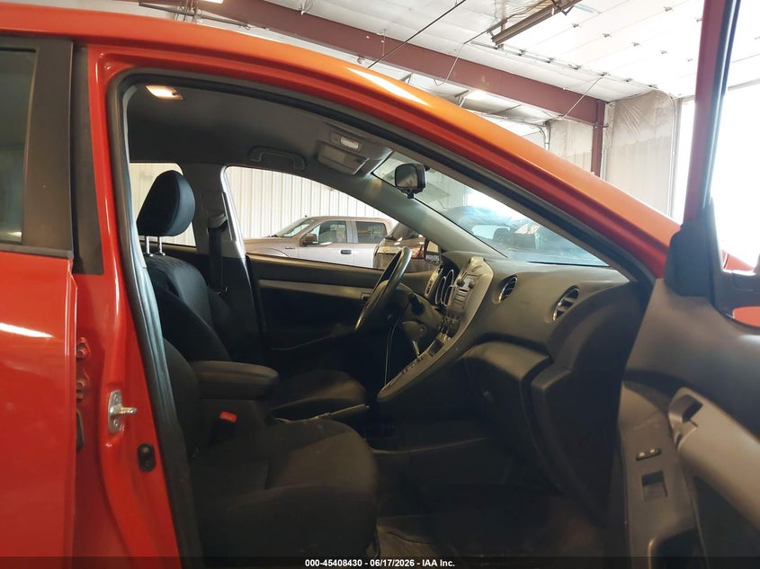 2010 Pontiac Vibe VIN 5Y2SP6E81AZ400183 IAAI salvage auction — NORMAL WEAR, Clear (Michigan), sold $725 on 2026-07-14 (photo 5)