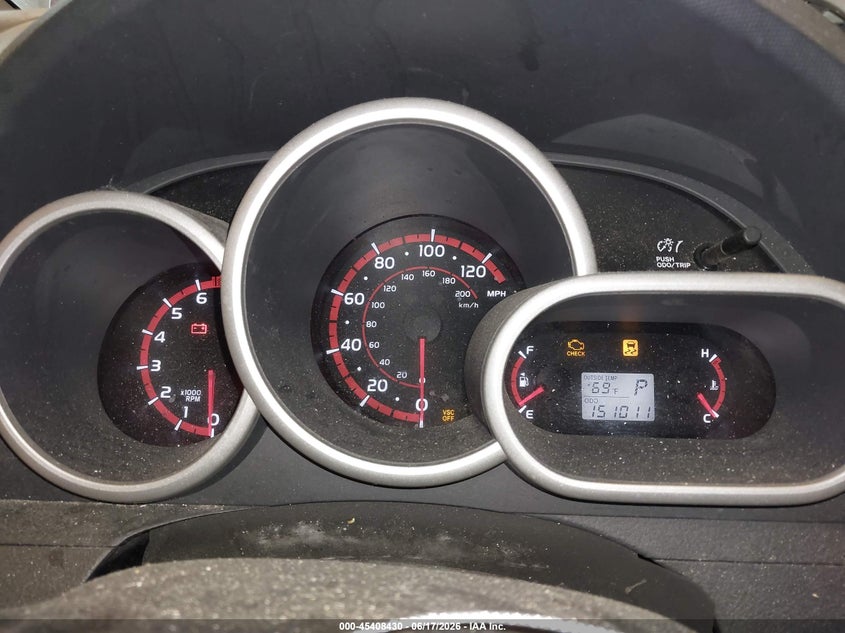 2010 Pontiac Vibe VIN 5Y2SP6E81AZ400183 IAAI salvage auction — NORMAL WEAR, Clear (Michigan), sold $725 on 2026-07-14 (photo 7)