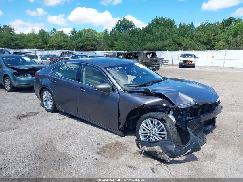 2014 Lexus ES VIN JTHBK1GG0E2142791 IAAI salvage auction — FRONT END, Clear (Indiana), sold $900 on 2026-07-28 (photo 1)