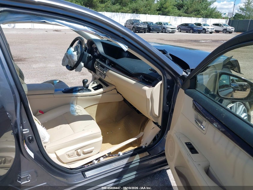 2014 Lexus ES VIN JTHBK1GG0E2142791 IAAI salvage auction — FRONT END, Clear (Indiana), sold $900 on 2026-07-28 (photo 5)