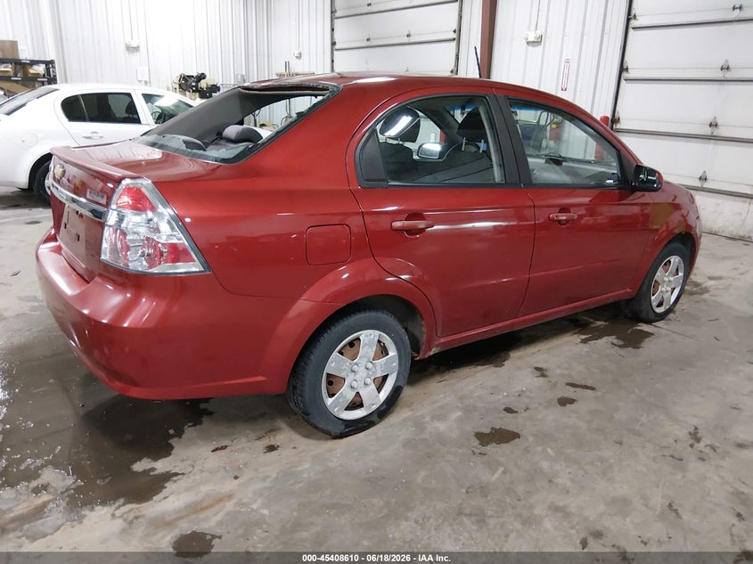 2010 Chevrolet Aveo VIN KL1TD5DE1AB131228 IAAI salvage auction — ROOF, Salvage (Iowa), sold $325 on 2026-07-28 (photo 4)