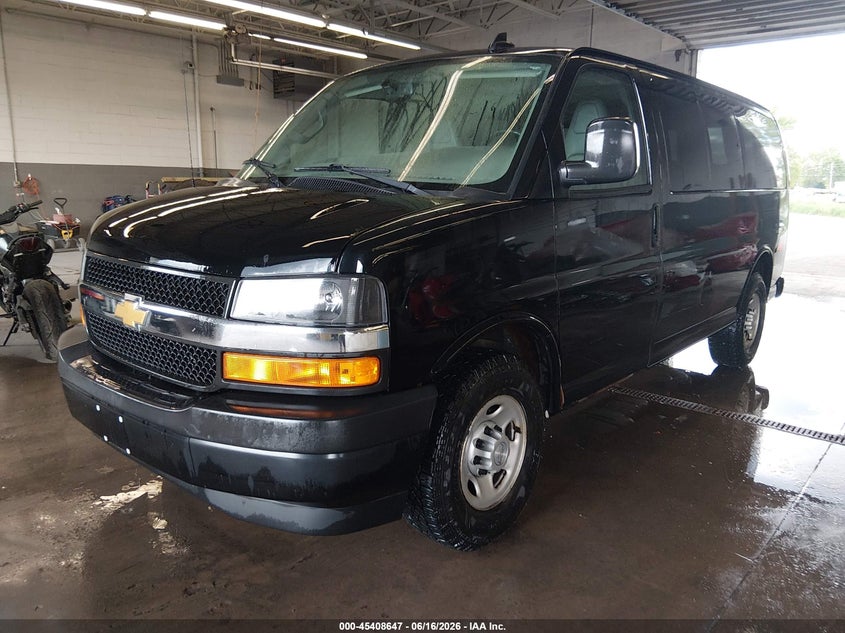 2019 Chevrolet Express 2500 VIN 1GAWGEFG3K1317929 IAAI salvage auction — RIGHT SIDE, Sf97 (New York), sold $8,950 on 2026-08-31 (photo 2)