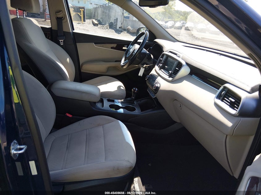 2017 Kia Sorento VIN 5XYPGDA3XHG337193 IAAI salvage auction — RIGHT FRONT, Salvage (Pennsylvania), sold $1,700 on 2026-07-14 (photo 5)
