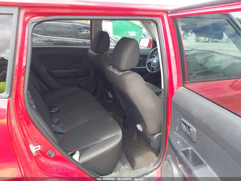 2010 Kia Soul VIN KNDJT2A23A7039214 IAAI salvage auction — RIGHT FRONT, Salvage (Illinois), sold $350 on 2026-07-28 (photo 8)