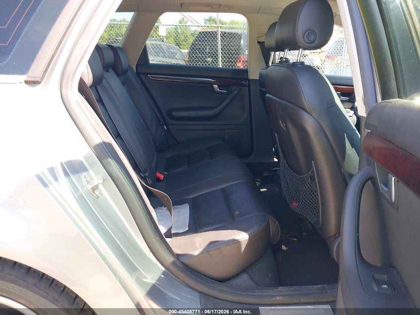 2006 Audi A4 VIN WAUKH78E96A229092 IAAI salvage auction — NORMAL WEAR, Clear (Connecticut), sold $400 on 2026-07-30 (photo 8)
