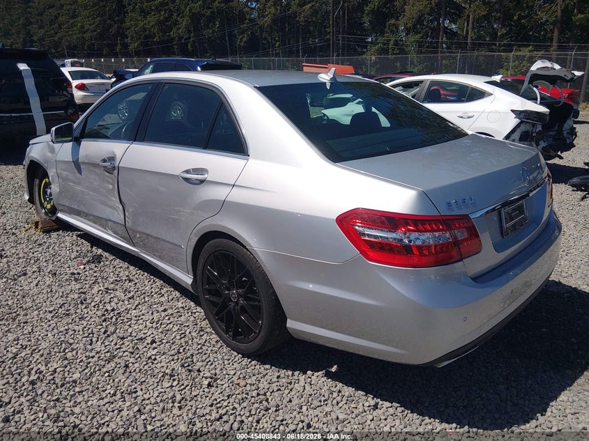 2011 Mercedes-benz E-class VIN WDDHF8HB7BA300109 IAAI salvage auction — LEFT & RIGHT, Bill Of Sale (Washington), sold $1,750 on 2026-07-15 (photo 3)