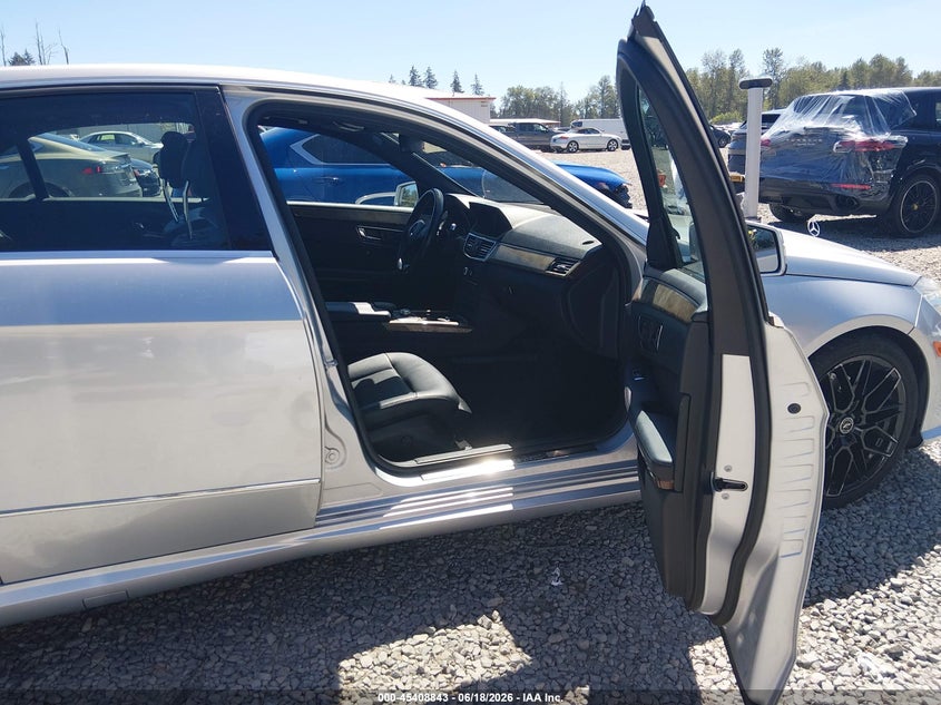 2011 Mercedes-benz E-class VIN WDDHF8HB7BA300109 IAAI salvage auction — LEFT & RIGHT, Bill Of Sale (Washington), sold $1,750 on 2026-07-15 (photo 5)