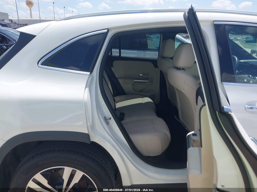 2025 Mercedes-benz Gla-klasse VIN W1N4N4GB3SJ650125 IAAI salvage auction — NORMAL WEAR, Clear (Texas), sold $15,000 on 2026-07-10 (photo 8)
