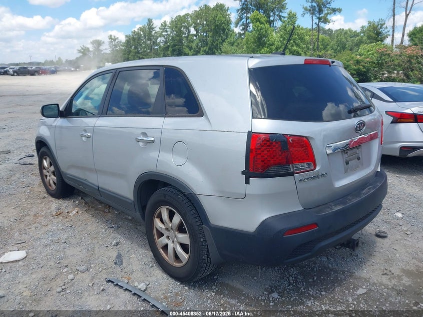 2011 Kia Sorento VIN 5XYKT3A18BG031826 IAAI salvage auction — SIDE, Salvage (Georgia), sold $1,150 on 2026-07-23 (photo 3)