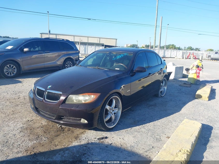 2007 BMW 3er VIN WBAVC93597KX61341 IAAI salvage auction — REAR END, Rebuildable (Florida), sold $375 on 2026-07-22 (photo 2)
