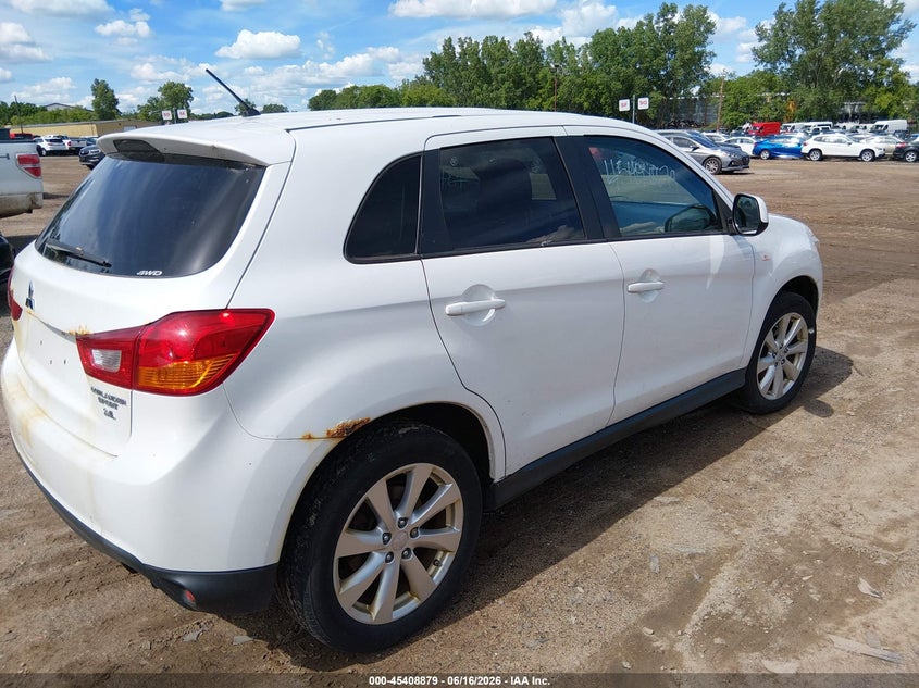 2015 Mitsubishi VIN 4A4AR3AW5FE025480 IAAI salvage auction — NORMAL WEAR, Clear (Minnesota), sold $525 on 2026-07-22 (photo 4)