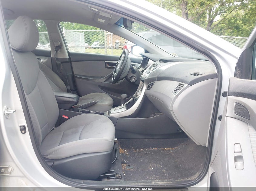 2012 Hyundai Elantra VIN KMHDH4AEXCU176087 IAAI salvage auction — NORMAL WEAR, Clear (Virginia), sold $200 on 2026-07-21 (photo 5)
