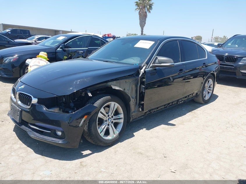 2018 BMW 3er VIN WBA8B9C51JK676792 IAAI salvage auction — LEFT FRONT, Salvage (California), sold $5,575 on 2026-08-12 (photo 2)