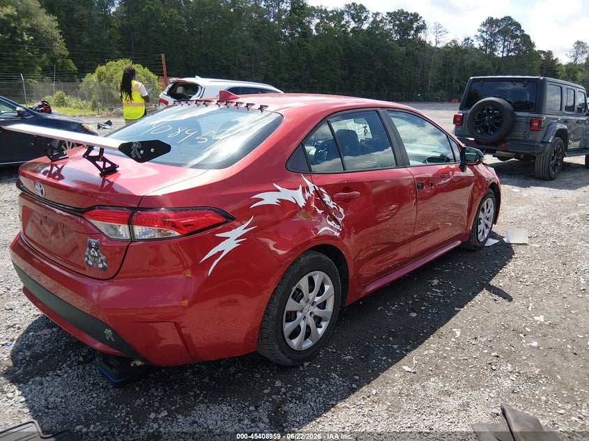 2021 Toyota Corolla VIN 5YFEPMAE4MP187113 IAAI salvage auction — RIGHT FRONT, Salvage Title, sold $3,900 on 2026-08-02 (photo 4)