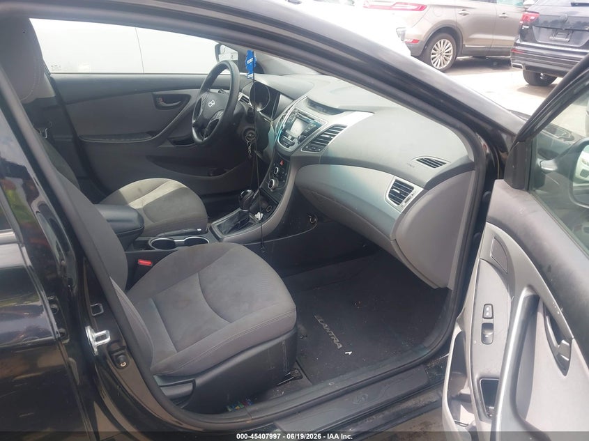 2016 Hyundai Elantra VIN KMHDH4AE7GU519086 IAAI salvage auction — SIDE, Salvage Title, sold $700 on 2026-07-29 (photo 5)