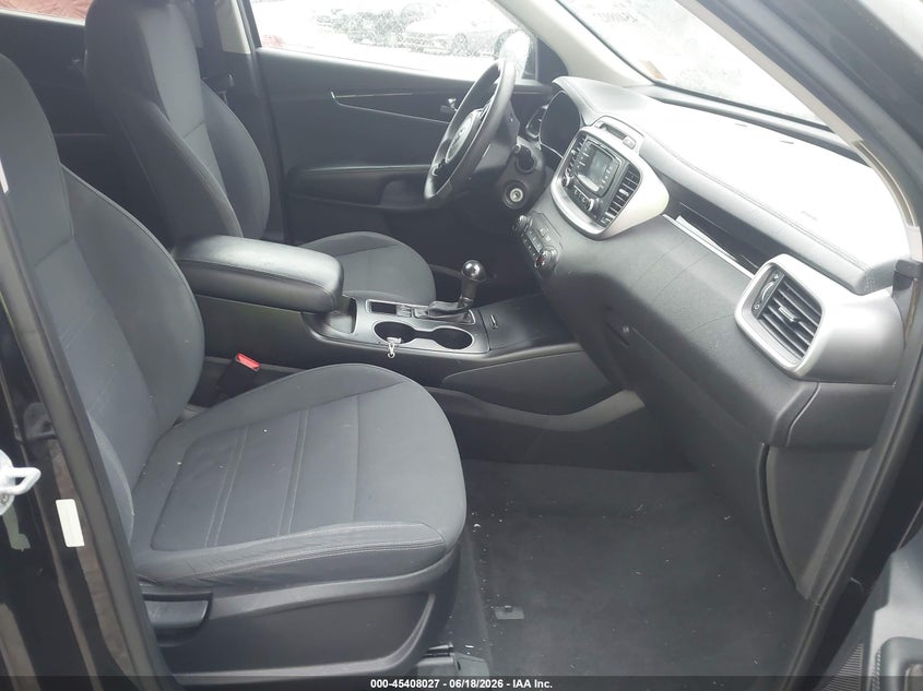 2016 Kia Sorento VIN 5XYPGDA51GG139005 IAAI salvage auction — NORMAL WEAR, Salvage Title, sold $2,175 on 2026-07-23 (photo 5)